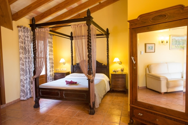 Hotel Es Quatre Cantons Finca Agroturismo